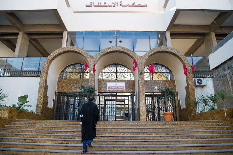 الدار البيضاء..تفاصيل الأحكام الصادرة في حق المتورطين في ملف “السمسرة القضائية”