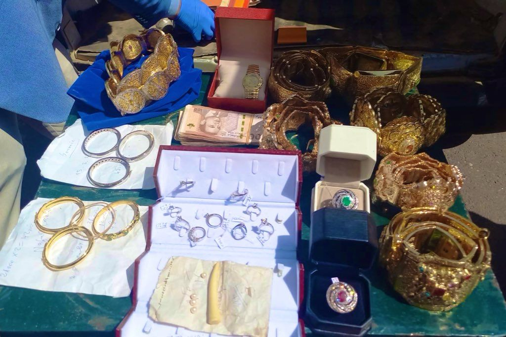 تفكيك عصابة متخصصة في سرقة محلات بيع المجوهرات في الدار البيضاء