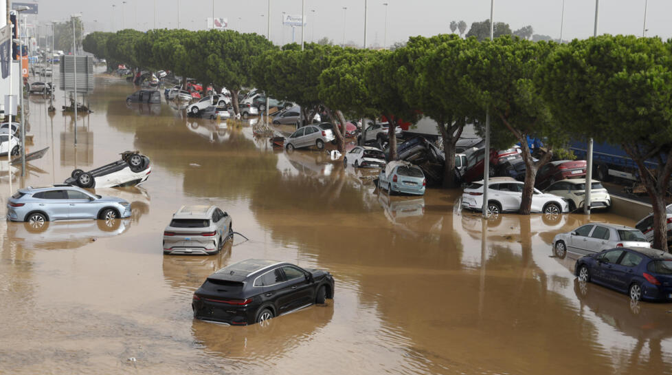 فيضانات إسبانيا.. ارتفاع حصيلة القتلى إلى 158